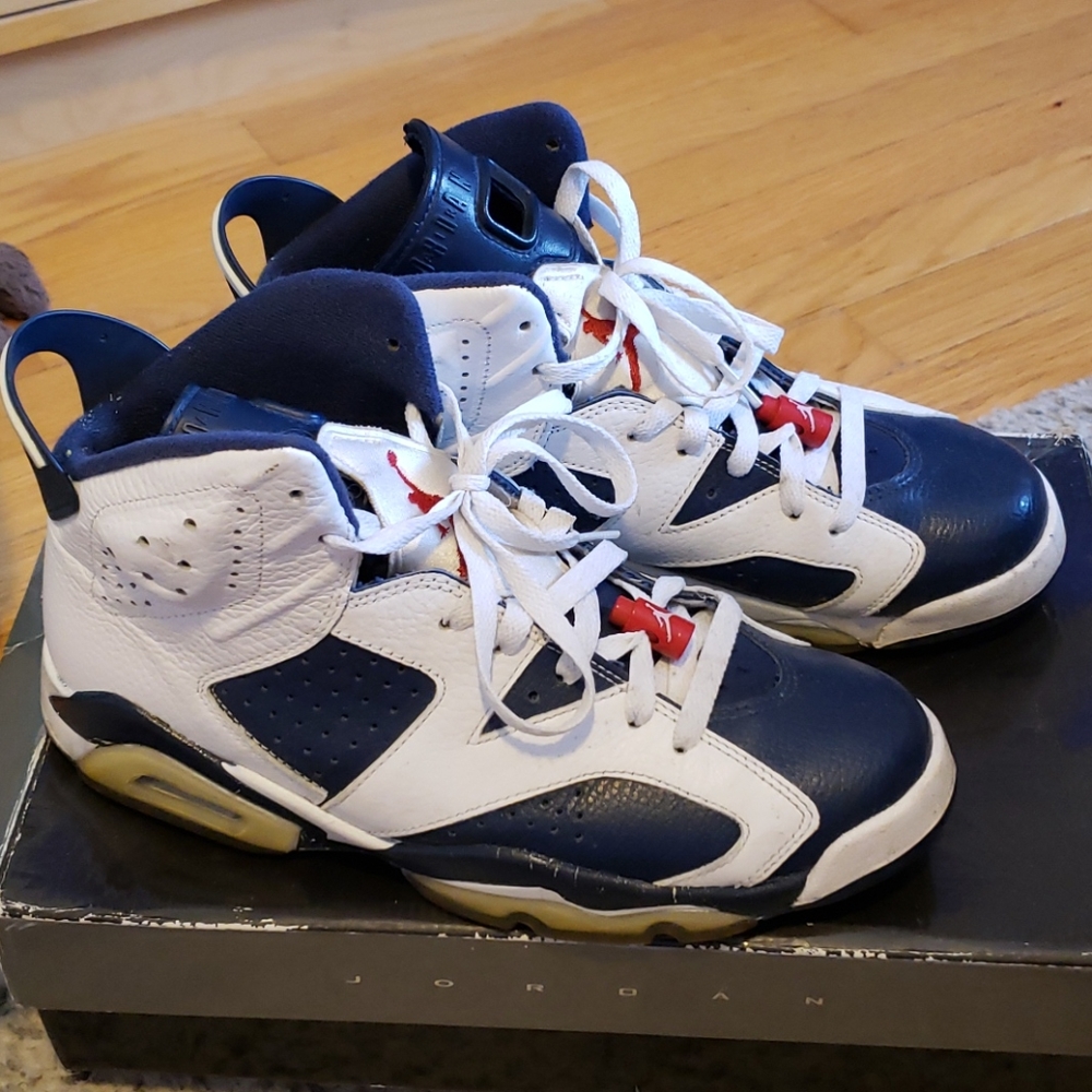 Worn Air Jordan VI Olympic size 9